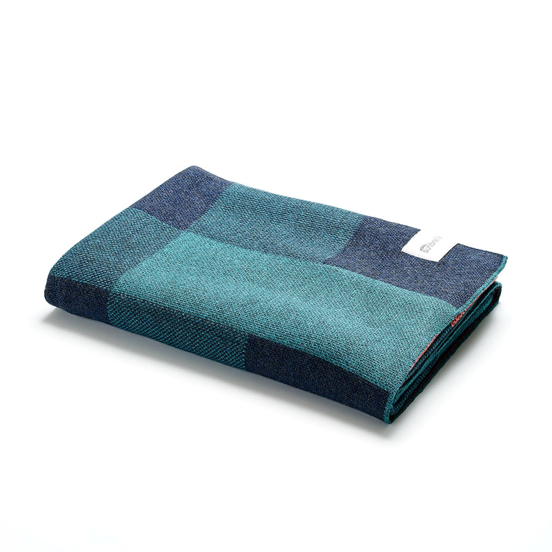 Agio x Sunbrella® Throws