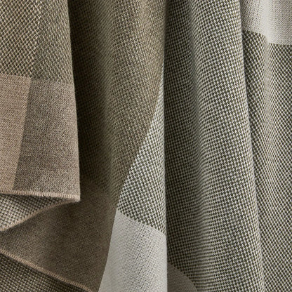 Sunbrella® Signature Indoor Outdoor Throw - Estate Plaid Spruce